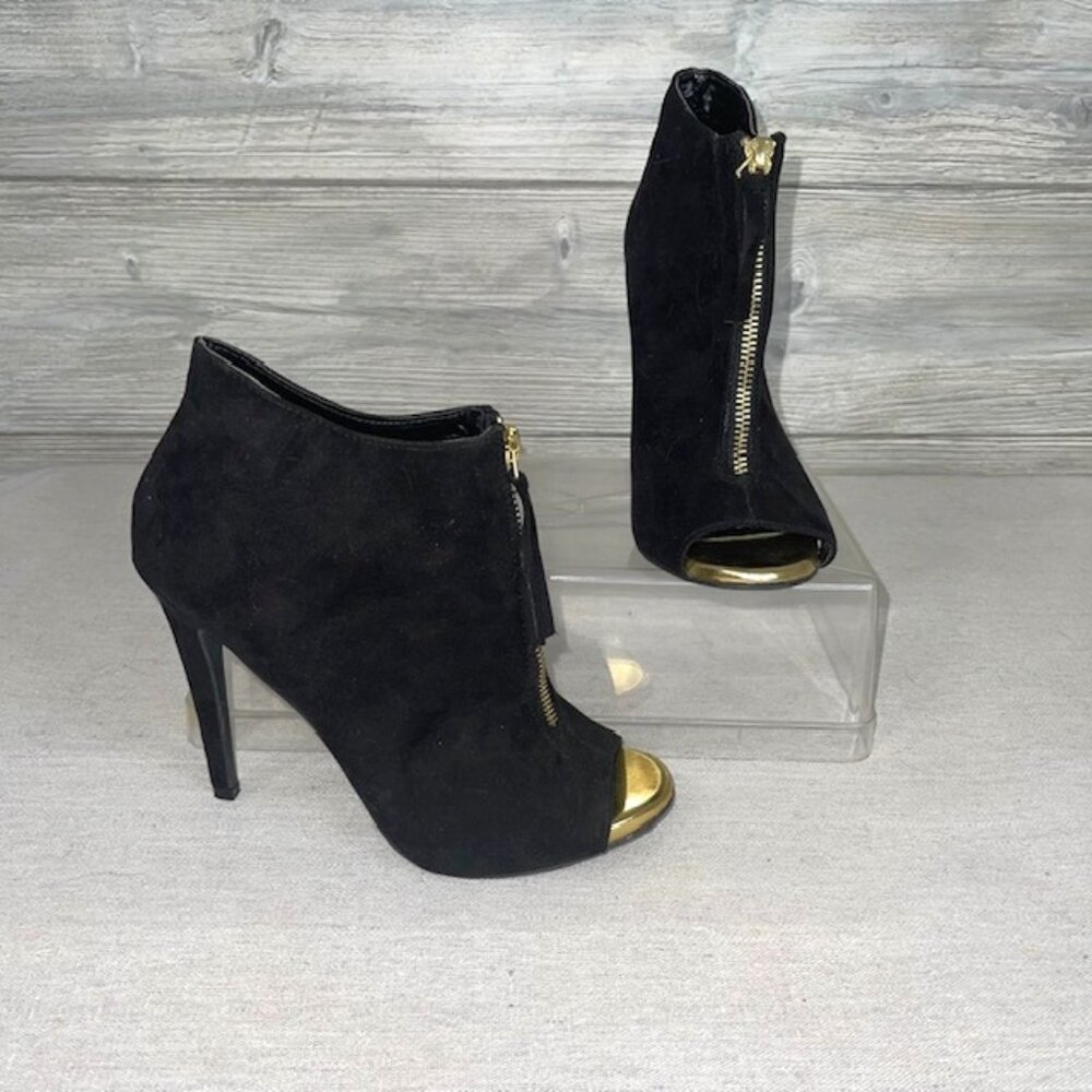 Mossimo Peeptoe 4.5" Heel Front Zip Booties Women's 7 Black Faux Suede Gold Trim